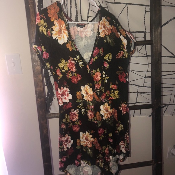 Floral Romper - Picture 1 of 3